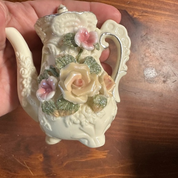 Floral Ceramic Tea Set with Pink Roses - Picture 6 of 9